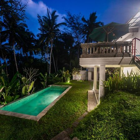 Casa Priya Ubudヴィラ エクステリア 写真