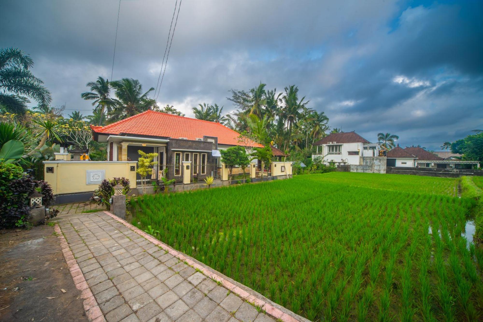 Casa Priya Ubudヴィラ エクステリア 写真